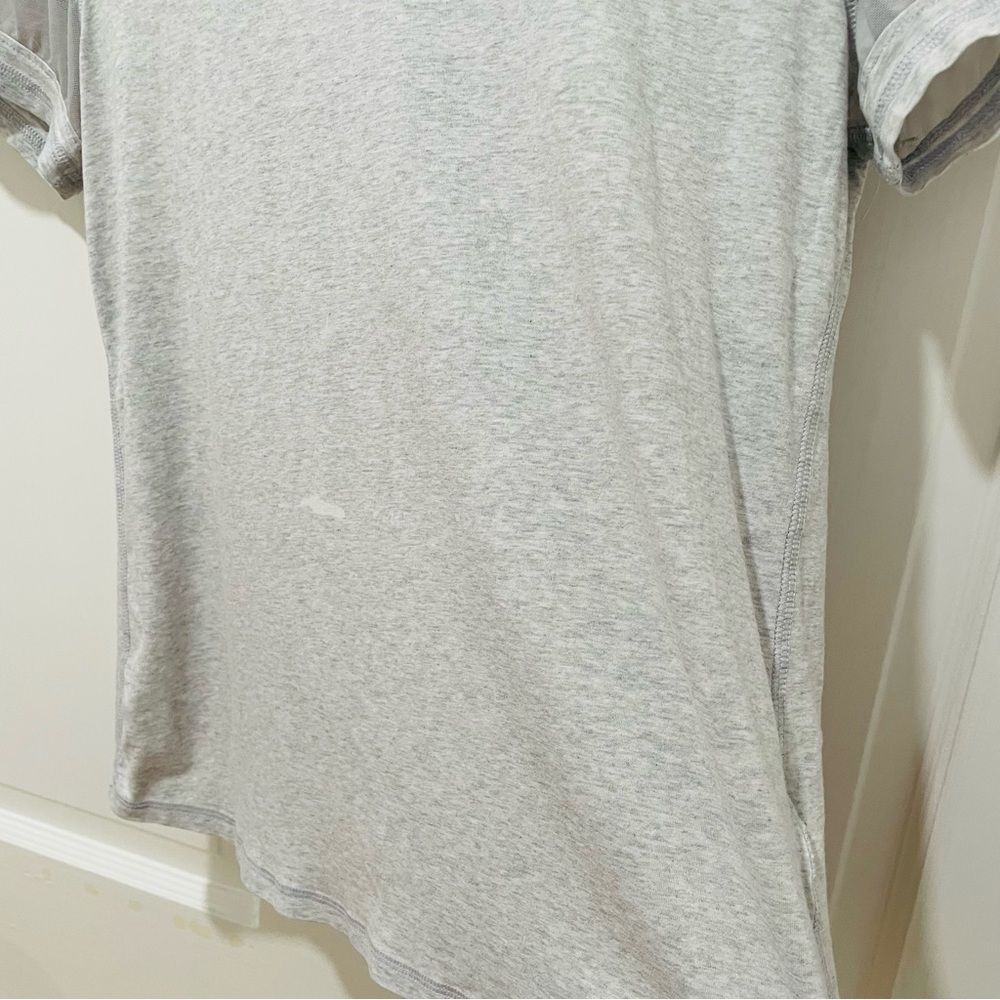 Tasc Performance Grey Shirt M - Picture 9 of 13